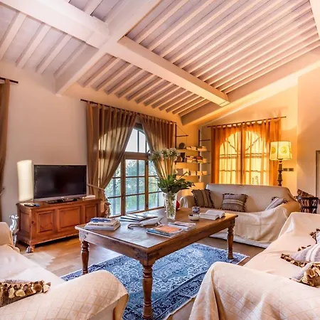 Sleeps 10 Pool Wifi Vila *
