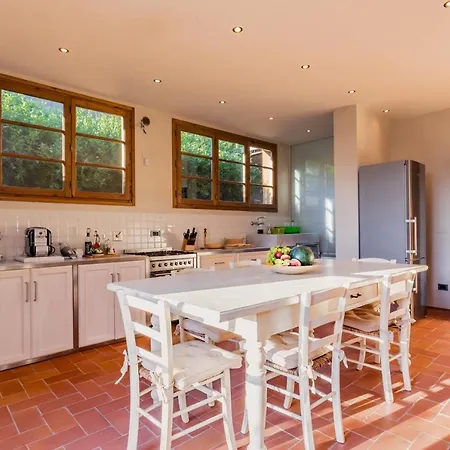 Sleeps 10 Pool Wifi Vila *