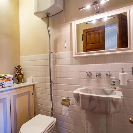 Sleeps 10 Pool Wifi * Ponzano Superiore